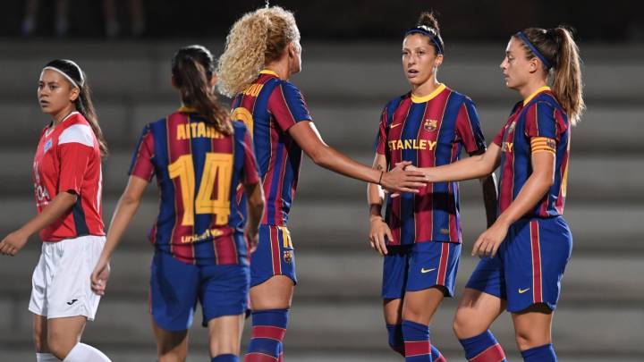 Jugadoras del Jugadoras del Barça durante el amistoso ante el Lleida..