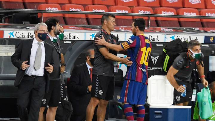 Almirón: "Le damos importancia al arranque, al partido y al rival"