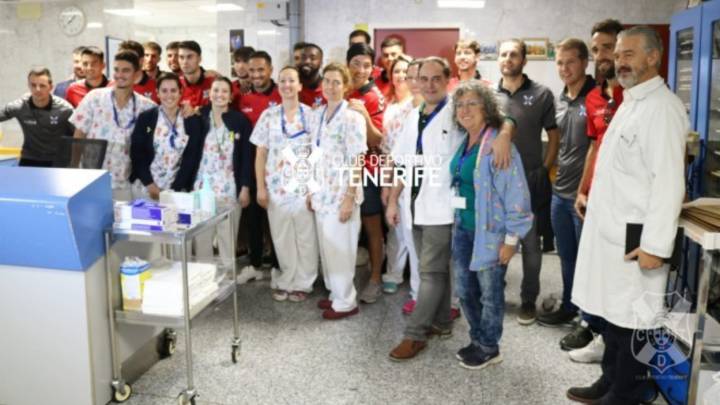 El Tenerife cobró por las visitas solidarias de sus jugadores