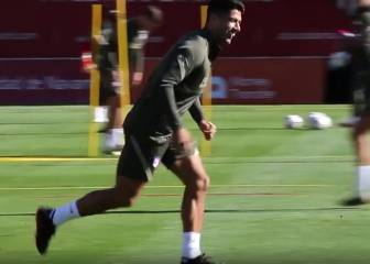 Luis Suárez, feliz y sonriente durante el entrenamiento