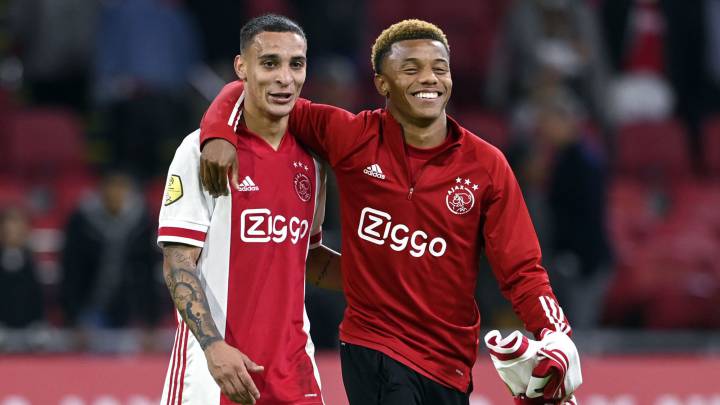 Antony con Neres.