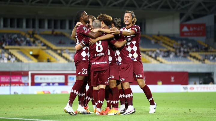 Iniesta da la victoria al Vissel Kobe ante el Nagoya.