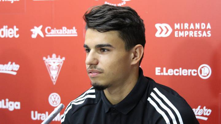 Djouahra: “Quiero demostrar que ya puedo jugar en Segunda”