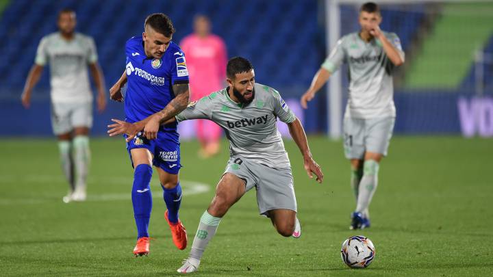 El centrocampista francés del Betis Nabil Fekir elogió a Manuel Pellegrini, su nuevo entrenador, y afirmó que quiere "meter más goles y asistencias".