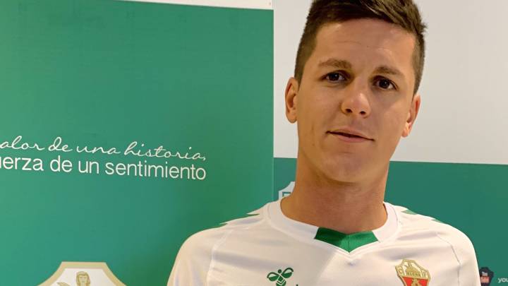 Oficial: Guido Carrillo firma por dos años con el Elche