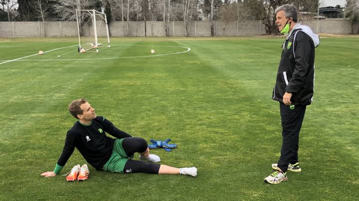 El ‘Ruso’ Rodríguez competirá con Edgar Badia por la portería