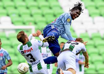 El Ajax prohíbe a sus jugadores africanos ir con la selección