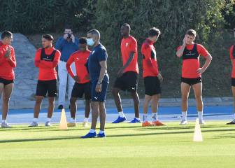 El Almería anima el mercado con 20 salidas y 21 entradas