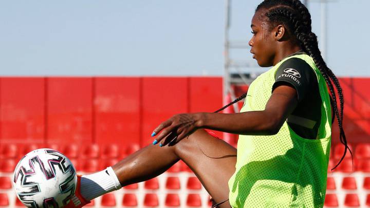 Ludmila, delantera del Atlético, durante un entrenamiento.