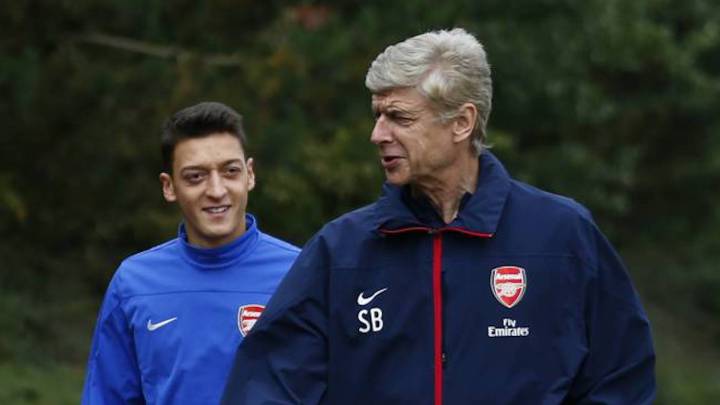 Wenger, a Arteta: "Özil no tiene la mejor disciplina"