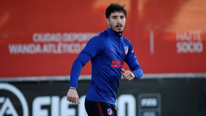 Vrsaljko entrenando con el Atlético
