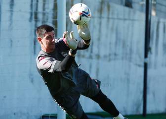 Real Madrid team news ahead of Cádiz clash: Hazard, Courtois, Carvajal