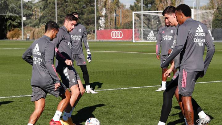 Real Madrid team news as Zidane prepares for Cádiz: Hazard, Valverde, Carvajal