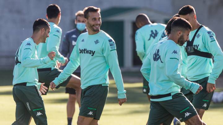 Canales contra Mikel Merino: choque de trenes en Heliópolis