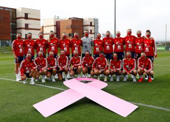 La Selección española, unida contra el cáncer de mama