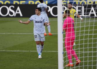 Maxi Gómez se lesiona y es duda para el derbi ante el Elche