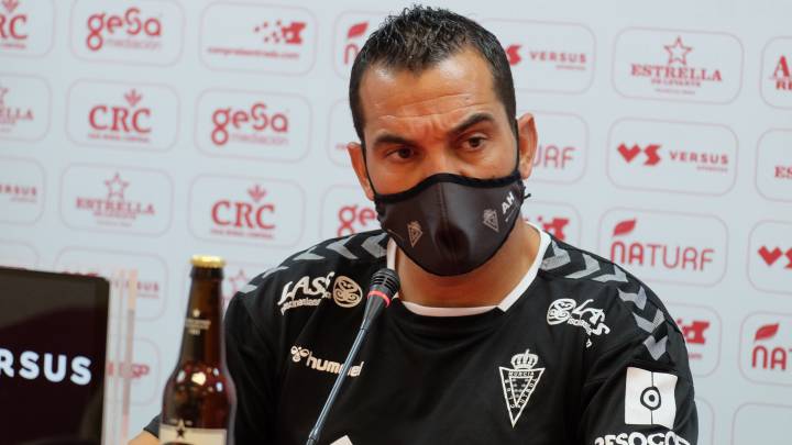 Hernández, con muchas opciones para el once