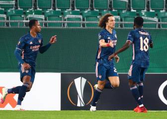 Aubameyang y David Luiz rescatan a un Arsenal que jugó con fuego