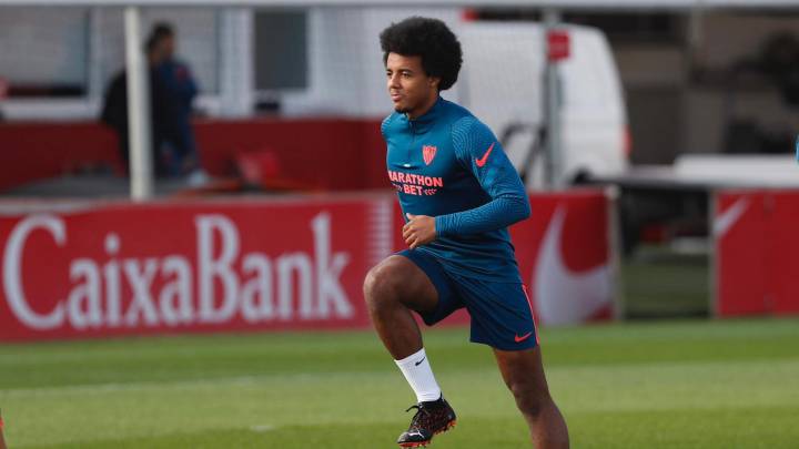 Koundé vuelve a entrenarse tras superar el coronavirus