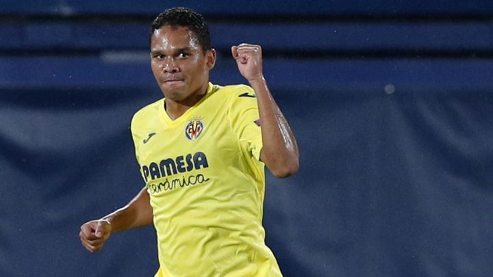 Carlos Bacca, celebra un gol ante el Sivasspor.