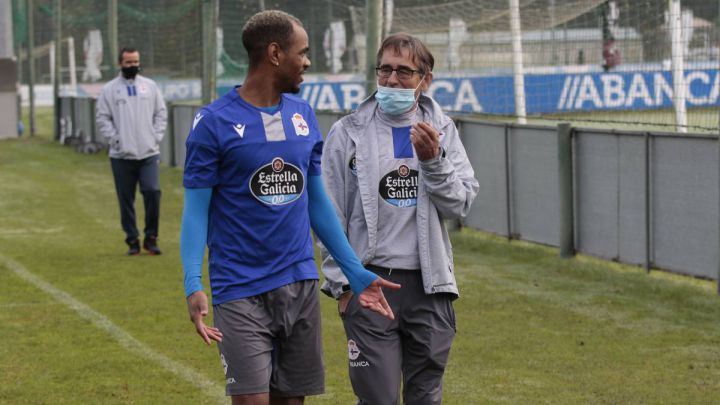 Diego Rolan y Fernando Vázquez en Abegondo