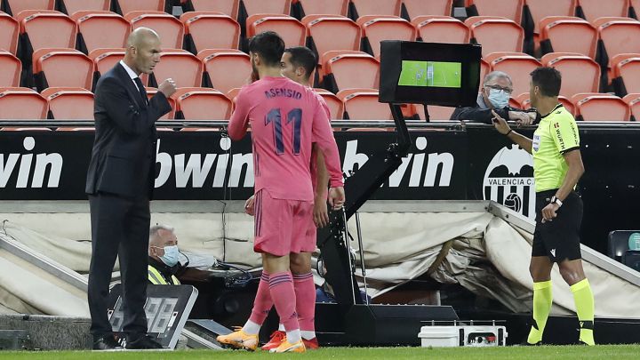 La afición divide las culpas