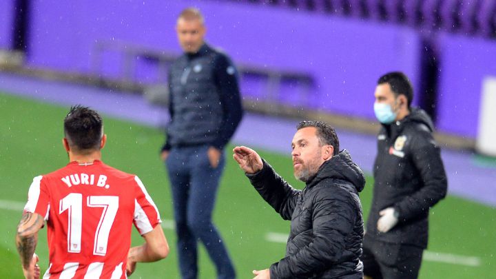 La directiva apuesta por la continuidad de Garitano