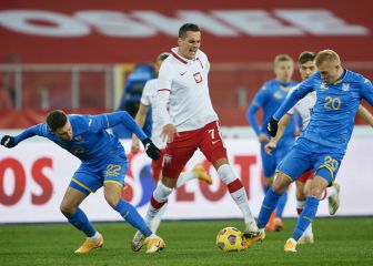 Lunin regala la victoria a Polonia