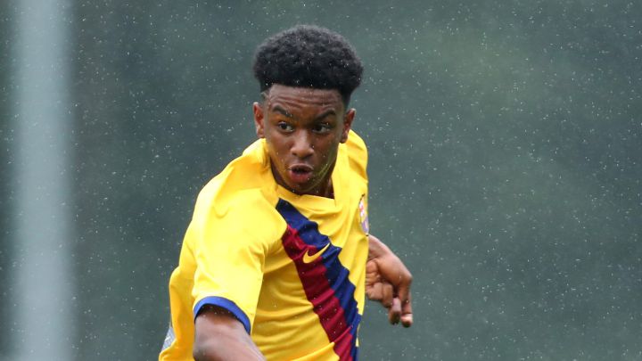 Barcelona pearl Alejandro Balde a possible replacement for Júnior