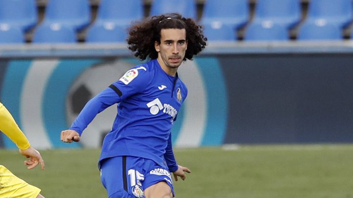 Luis Enrique sube a Cucurella y Gayá sigue en la concentración