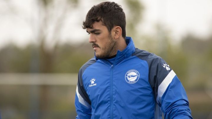 Castro, del Alavés, entra por el contagiado Ezkieta en Euskadi