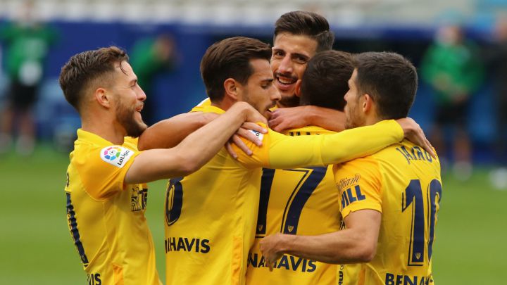Aprobados y suspensos del Málaga: punto de oro y clásica expulsión de Benkhemassa