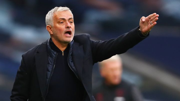 Mido: "Inglaterra necesita un seleccionador fuerte como Mourinho"