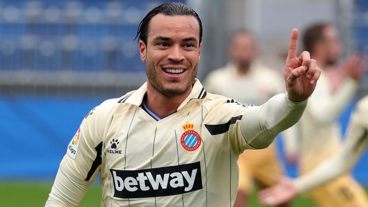 Raúl de Tomás celebra su gol con el Espanyol ante el Fuenlabrada.