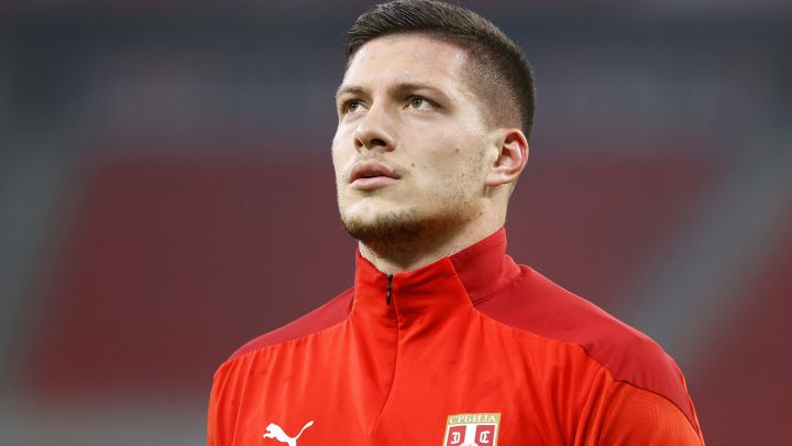 Alarma por Jovic: cuatro nuevos positivos en la selección serbia