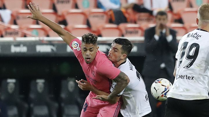 El West Ham mira a Mariano
