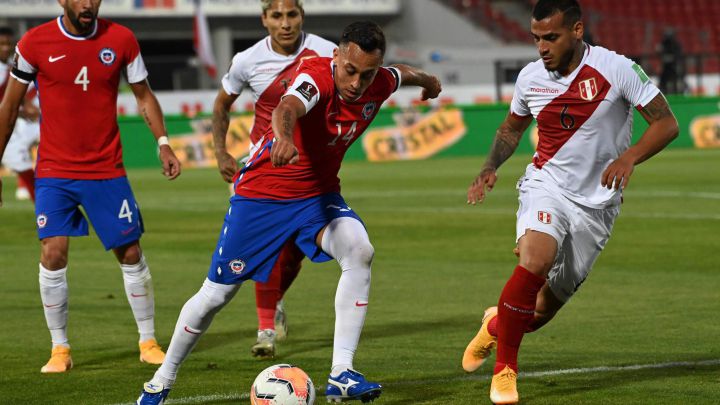 La actuación de Orellana con La Roja crea dudas en Chile