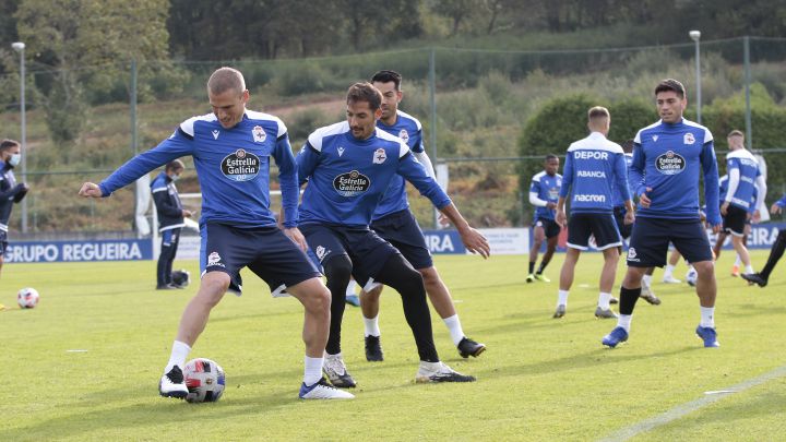 Álex Bergantiños, durante un entrenamiento del Deportivo.