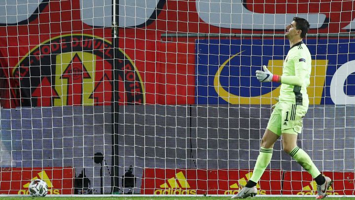 Courtois y el 'vacile' Hazard