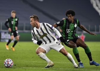 Pirlo le pide más a Arthur