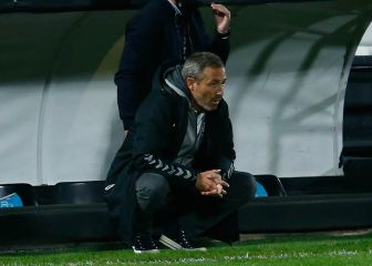 Óscar Cano se tambalea, pero dirigirá al Castellón en Anduva