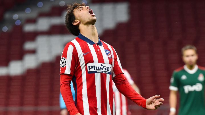 João Félix se lamenta durante el Atlético-Lokomotiv de Champions.