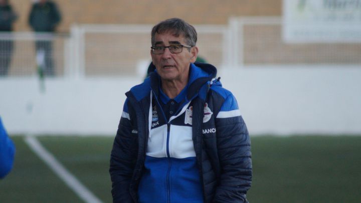 Fernando Vázquez en el campo del Guijuelo