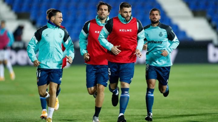 David Lopez of Espanyol warms up during the spanish second league, Liga SmartBank, football match played between CD Leganes and RCD Espanyol de Barcelona