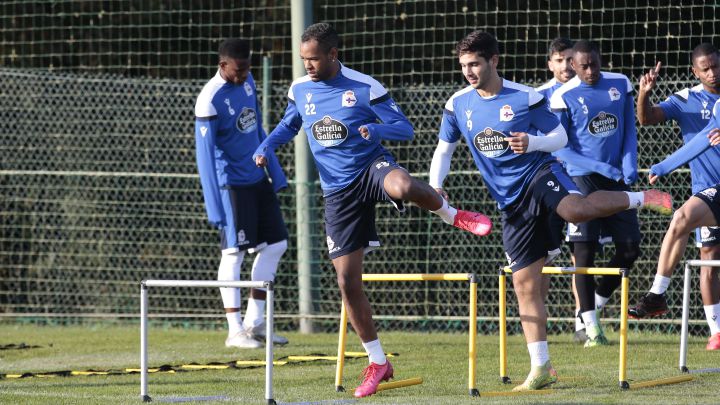 Diego Rolan en un entrenamiento con el Deportivo