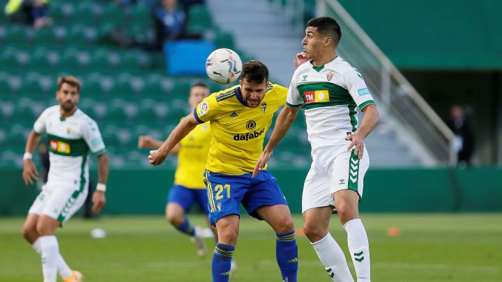 Álvaro Giménez y Bobby Adekanye, protagonistas en Elche