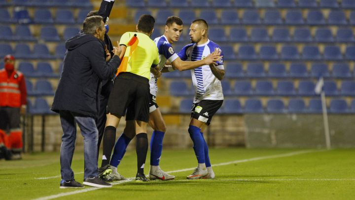 Cubillo confía en recuperar a Acuña ante el Villarreal B