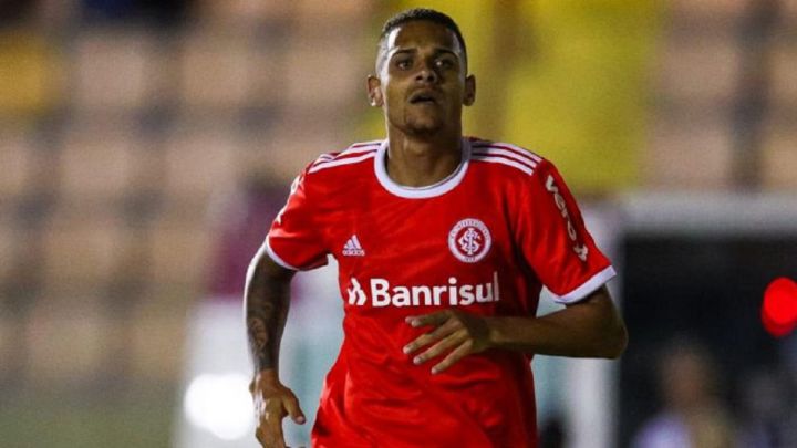 Internacional rescinde a dos juveniles por un polémico
vídeo