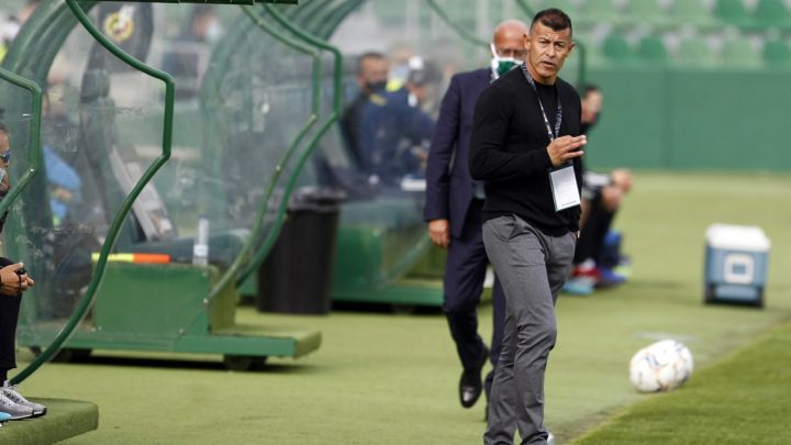 El Elche inicia su 'Tourmalet' para terminar el año