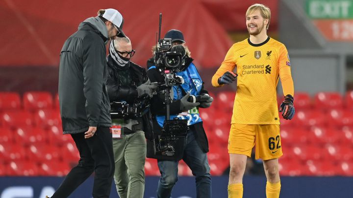 Kelleher y Klopp, después del partido contra el Ajax.